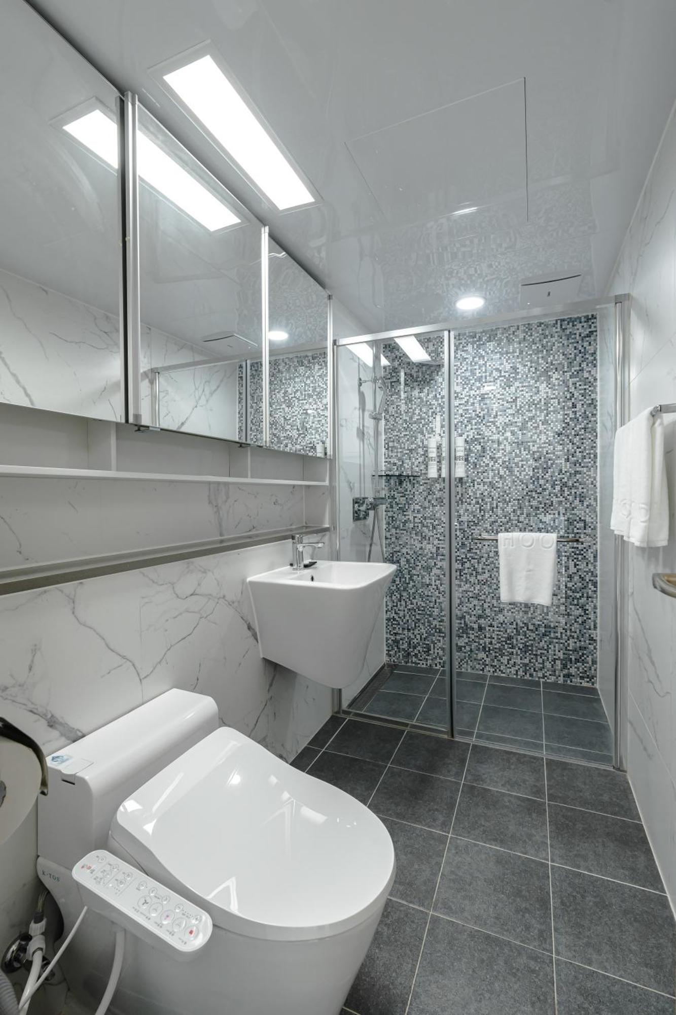 Sr Hotel Yeongjong Incheon Room photo